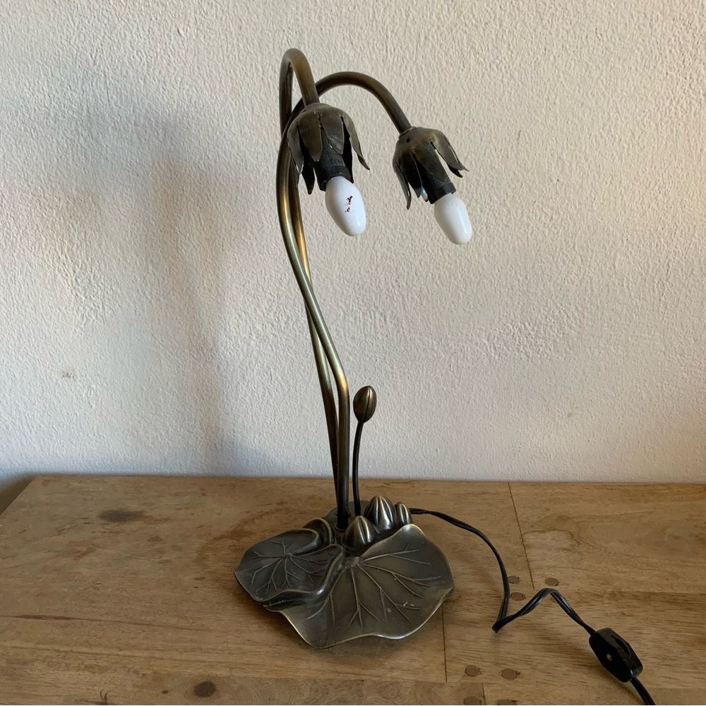 Vintage Lilly Pad Curved Arched Neck Metal  Accent Lamp Table Reading Light 15"